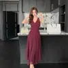 Moda Femenina Estilo Coreano para Exportación, Vestido Elegante de Uso Diario de Gasa con Escote en V y Falda Larga Fluida que Ceñe la Cintura y Adelgaza