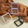 Caja de Almacenamiento Pe Transparente Película a Prueba de Polvo Soporte de Exhibición de Joyería para Uñas Portátiles, Caja de Joyería Flotante para Armario