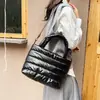 Bolsa Tote de Design Nicho Personalizada Estilo Inverno 2024 Estilo Coreano Casual Grande Capacidade Ombro Mão