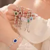 Pulsera geométrica ovalada de flor de circonita, elegante y única, de lujo ligero con un toque de alta gama, joyería de nicho al por mayor