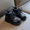 Zapatos de Invierno para Niños 2026 Botas tipo Martin para Niños Botines Cortos de Cuero Grandes para Niños Botas de Nieve Calientes con Forro de Felpa para Niñas Exportación