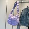 Cross-border New Down Cotton-padded Coat Tote Bag Cyber Celebrant Plissado Bubble Clouds Bag Outono e Inverno Grande Capacidade Bolsa de Ombro Crossbody