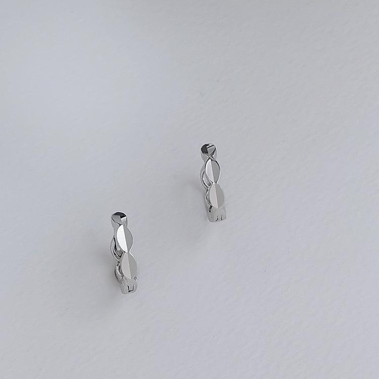 EH601999 2000橄榄型车花耳扣