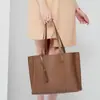 Bolsa Grande 2026 Novo Estilo Bolsa de Ombro de Couro Genuíno Moderna Versátil Bolsa Transversal de Couro de Vaca Estilo College Feminino Bolsa de Mão para o Dia a Dia