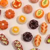 Pan de Crema Falso Comida Pastel Accesorios de Resina Niños Bricolaje Materiales Hechos a Mano Juguetes para Jugar en Casa Adornos de Moda