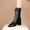 Botas de Nieve para Mujer Tacón Grueso Caña Media Botas de Moda 2026 Nuevo Estilo Tacón Medio Otoño Invierno Versátil Con Felpa Adentro Botas Blancas para Mujer
