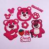 Muleta Oso Fresa PVC Goma Suave Gotas Pantuflas Carcasa de Teléfono Parche Decorativo DIY Pegamento para Joyería Vaso de Agua Carcasa de IPAD Venta al por Mayor
