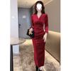 Vestido preto de veludo com lantejoulas estilo Hepburn de luxo leve, novo vestido midi de outono com decote em V e mangas compridas, slim fit, para mulheres