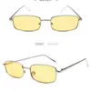 Óculos de Sol Pequenos com Armação Estreita Dourada Vintage Estilo Coreano Feminino Sensação de Alto Padrão Popular na Internet Mesmo Estilo Óculos da Moda Masculino Estilo de Hong Kong Óculos de Sol Personalizados