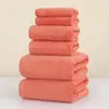 Conjunto de Toalhas Florais Europeias Tricô de Trama Veludo Coral Fabricante de Toalhas Atacado Uso Diário Doméstico Toalha Macia Absorvente Quente de Veludo Toalha de Banho