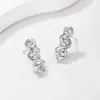 Brincos de tarracha S925 de prata torcida com três moissanitas, com design de cravação envolvente aerodinâmico, simples e requintados para banquetes e encontros