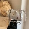Bolso Bucket de Mujer Verano Trendy Diseño Nicho Moda Cadena Bolso Bandolera