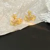 Brincos Clássicos Saturno Empress Vivian com Zircônia Microincrustada, Brincos de Pino Únicos, Estilo Elegante para o Dia a Dia, Joias Elegantes para Mulheres