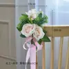 Nuevos tiradores de puerta florales versátiles para respaldo de silla de boda al aire libre, decoraciones florales para escaleras, decoraciones para coche de boda en la iglesia y accesorios florales artificiales.