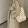 Bolsa de Gran Capacidad, Bolsa con Patrón de Olas, Bolso Cubo de Punto para Mujer para el Trabajo, Diseño de Compras, Bolso de Hombro de Estilo Callejero de Nicho, Suave