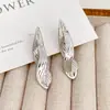 Brincos de Textura de Folha com Novo Design Transfronteiriço, Personalidade de Nicho, Brincos de Estilo Minimalista, Luxo Leve, Brincos Femininos de Alta Qualidade