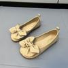 Sapatos de vovó de couro macio com sola macia, sapatos femininos de peça única, sapatos leves com laço, slip-on versátil, sapatos baixos de corte baixo para mães