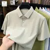 Camiseta de Hombre de Manga Corta Fresca de Seda de Hielo Verano Nuevo Estilo Holgada Sencilla Lujo Ligero Moda Cuello Polo Camiseta de Hombre Verano