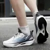 Zapatos deportivos para correr para hombre Gioop genuinos, ligeros y transpirables, con absorción de impactos, amortiguación popcorn, elasticidad, resistencia al desgaste y absorción de sudor