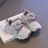Zapatillas Deportivas para Niños 2026 Otoño Nuevo Estilo Niños Transpirables Suela Suave Modernas Zapatos de Papá Niñas Transpirables Antideslizantes Zapatos Casuales