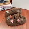 Pantuflas de Algodón con Suela Gruesa de Oso de Dibujos Animados para Mujer 2026 Nuevo Estilo Invierno Zapatos Cálidos de Felpa Estilo Coreano Zapatos de Felpa