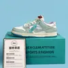 Zapatos Auténticos Nike para Hombre, Zapatos para Mujer, Dunk Blanco y Negro Panda Sb Año del Caballo Edición Limitada Zapatos Reflectantes de Putian, Pura Original, Probados contra Toxinas