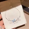 Pulsera de Flor de Zircón con Mariposa Estilo Pastoral para Mujer, Exquisita Pulsera de Nicho de Gama Alta, Joyería de Mano Simple y Versátil al por Mayor