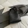 Bolso Cubo Versátil y Sencillo con Estampado de Lichi para Mujer 2025 Invierno Nueva Moda Nicho Casual Bolso de Hombro Cruzado