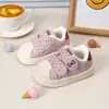 Sapatos de Inverno para Bebê Menina com Solado Macio Antiderrapante Anti-Chute Desenho Animado de Concha na Ponta dos Pés Sapatos Quentes de Algodão para Crianças