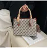 Bolso de Mano de Alta Gama para Mujer, Bolso Tote con Letras Estampadas en Contraste, Estilo Nuevo, Lujo Ligero, Bolso de Hombro Cruzado de Moda para Viajes Diarios
