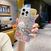 Nueva Tendencia Hilo de Plumas Ins Dibujo Animado Graffiti Conejo Smiley para Funda de Teléfono Móvil Apple 15 iphone12p Nicho