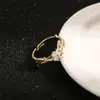Anel de Zircônia Micro-Pavimentado de Luxo Acessível Europeu e Americano Design de Nicho Feminino Anel Exquisito Aberto para Dedo Indicador Tendência de Moda