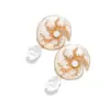 Brincos de Pérola Lunar com Gotejamento de Óleo Estilo Europeu e Americano Inspirados em Chanel, Brincos Exagerados de Papagaio de Esmalte Nicho Conch, Transfronteiriço