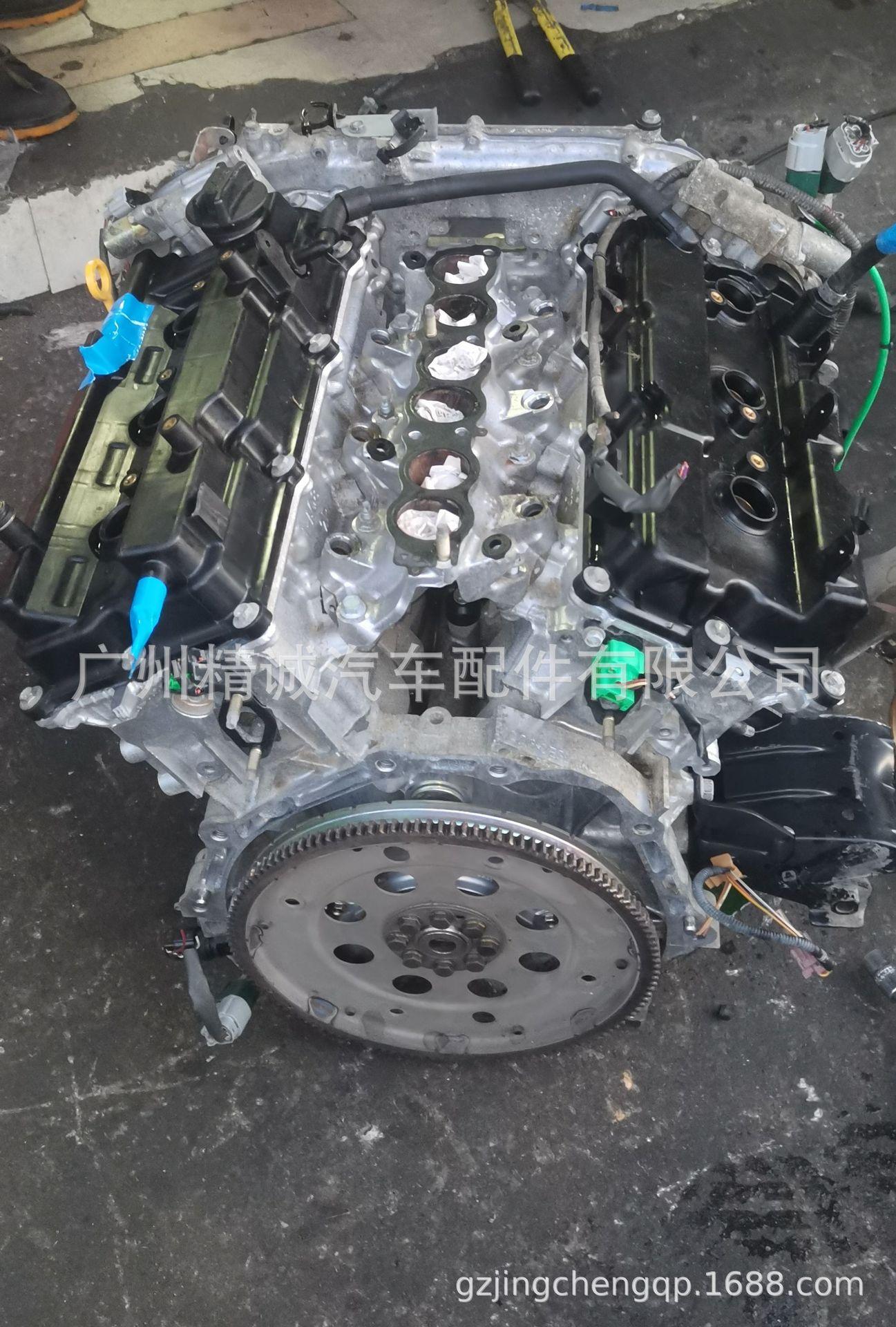 天籁2.3 VQ23发动机1