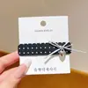 Presilha de Cabelo com Laço de Bolinhas Preto e Branco, Presilha para Franja Lateral, Design Simples e Versátil, Grampo de Cabelo, Presilha Bb, Elegância de Alto Padrão