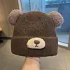 Gorro de Punto de Osito Lindo Japonés para Mujer Otoño Invierno Engrosado Versátil Adelgazante Facial Protección contra el Frío Calidez Protección para los Oídos Gorro de Lana