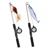 Venta al por mayor de cañas de pescar de plumas extra largas para gatos, cañas interactivas para gatos, cañas telescópicas pequeñas para gatos