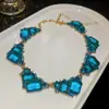 Reflejando la Belleza del Lago y el Agua~Brillante Collar Cuadrado Tachonado con Diamantes Irregulares, Cadena para Clavícula de Lujo Ligero y de Alta Gama, Artesanía Pesada y Lujoso Accesorio para el Cuello