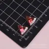 Rebanada de Pastel Triángulo Simulación Accesorios de Resina Pegamento de Crema Llavero DIY Funda de Teléfono Hecha a Mano Adorno de Escritorio