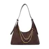Bolsa tote de camurça transfronteiriça de grande capacidade, uma bolsa de corrente estilosa e luxuosa com um toque vintage, perfeita para o trabalho e o uso casual