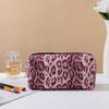 Bolsa de Maquiagem Portátil Grande Capacidade para Viagem Nova Couro PU Estampa de Leopardo Bolsa de Armazenamento de Roupas Bolsa de Higiene Pessoal Portátil à Prova d'Água