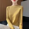 Suéter de tricô novo estilo primavera e verão com gola semimang alta e mangas compridas, camada base fina slim fit, top liso versátil de tricô fino para mulheres