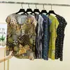 Camiseta Feminina de Algodão e Seda Estampada de Manga Curta e Gola Redonda para o Verão, Solta e Respirável, Camada Base de Viscose Tamanho Grande para Meia-Idade e Idosos