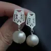 Pendientes de botón de plata S925 estilo nacional con patrón de cigarra dorada y perla para mujer, pendientes de personalidad retro, tallado hueco, pendientes de nueva textura china