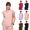 Traje de uniforme médico elástico para talla grande, cuello en V, elástico, secado rápido, bordado personalizado, elasticidad en cuatro direcciones, estilo europeo y americano, uniforme de médico de dos piezas