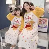 Pijama de flanela para meninas, estilo outono e inverno, roupa de dormir infantil, roupão de fleece coral de manga comprida para meninas, adequado para usar em casa ou como roupa externa