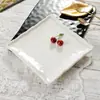 Plato de Cerámica Estilo Europeo con Perlas y Artesanía, Adecuado para Hoteles, Clubes y Uso Doméstico, Té de la Tarde y Platos Gourmet, con Pequeñas Imperfecciones en la Presentación