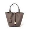 Bolso 2024 Nuevo Bolso de Cubo Cesta de Comida Bolso para Mujer Bolso de Mano de Cuero Genuino Bolso de Mamá Bolso de Boda Nupcial Sentido de Alta Gama