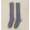 Calcetines de Coral Fleece para Mujer, Nuevos Calcetines de Invierno de Color Sólido Hasta la Rodilla, Calcetines Zhuji Espesos y Cálidos, Calcetines de Tubo Largo