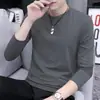 Atacado de fábrica camiseta de manga comprida masculina camisa de base gola redonda cor sólida slim top esportivo primavera e outono simples tamanho grande T